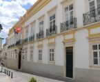 A Assembleia Municipal de Elvas aprovou, por maioria, com dois votos contra e cinco abstenções, a Prestação de Contas e Inventário, respeitante ao ano económico de 2022, na reunião realizada a 27 de abril.