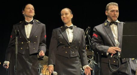 O programa do feriado municipal encerrou com o concerto da Orquestra Ligeira do Exército na noite deste domingo, no Cine-Teatro Municipal.