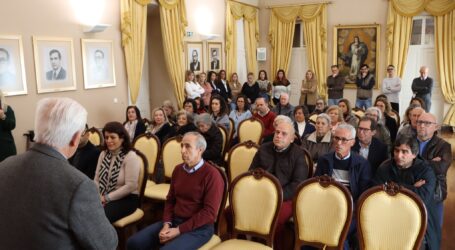 O Município de Elvas homenageou esta segunda-feira, dia 17, cerca de quatro dezenas de trabalhadores que se aposentaram no decurso de 2023 e 2024