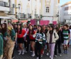 Mais de uma centena de pessoas participou esta quinta-feira, no desfile das Comadres e dos Compadres, integrado no programa do XXVII Carnaval Internacional de Elvas