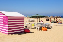 Biblioteca na praia de Melides