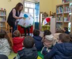 Guarda-chuva de histórias promove o livro e a leitura