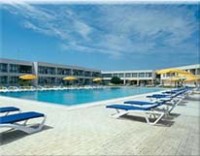 hotel_c_piscina